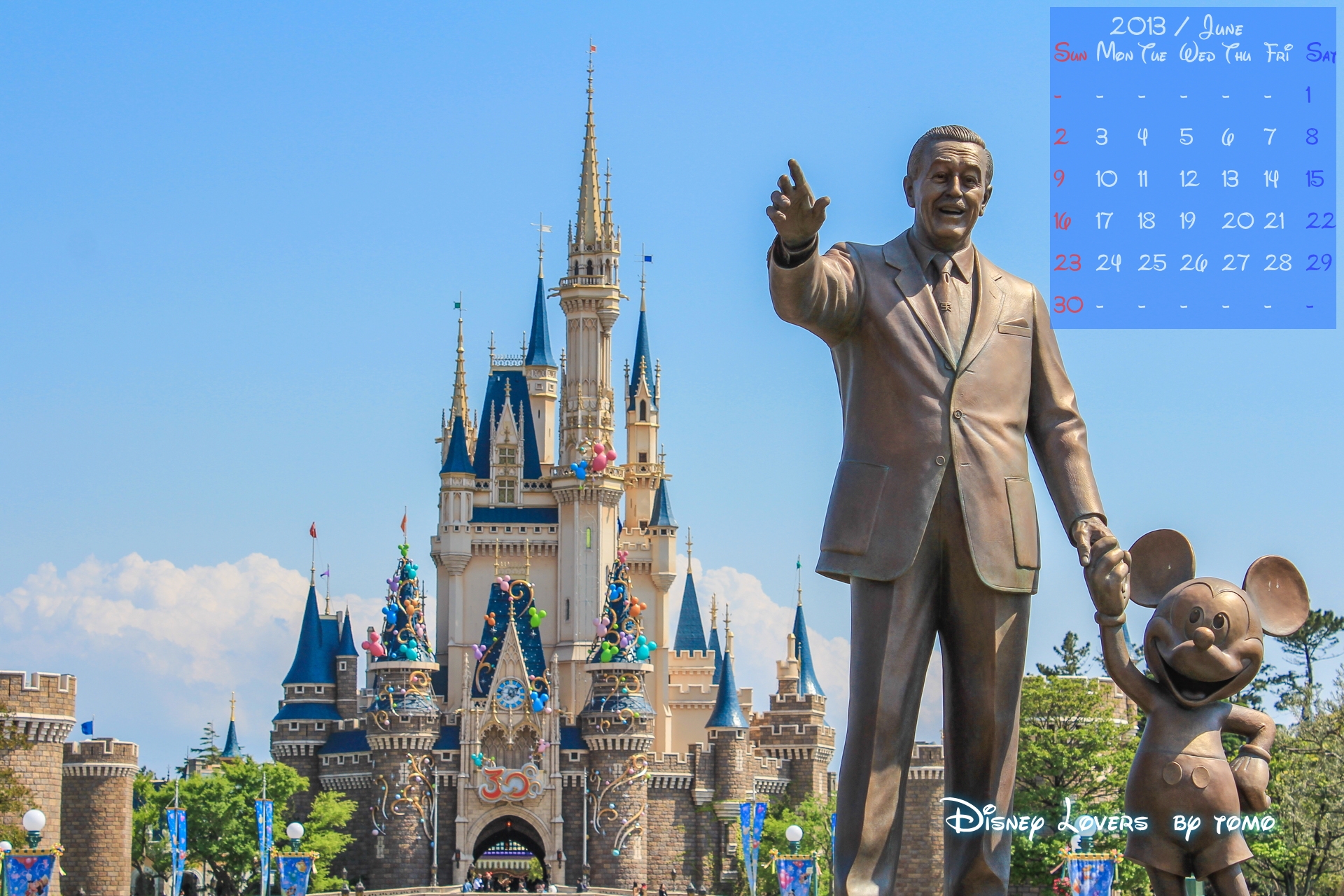 30周年ランドより パートナーズ像とシンデレラ城の風景 ディズニー大好きブログ